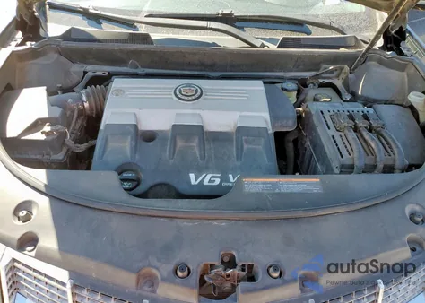 2010 Cadillac Srx Luxury Collection z USA, uszkodzony, nr VIN 3GYFNAEY4AS635758